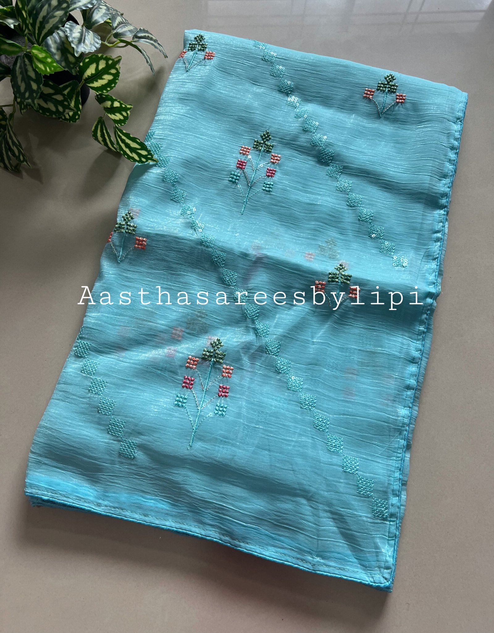 Thread Work Shimmer Saree - Image 2