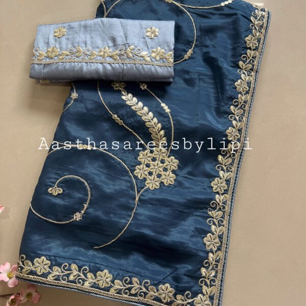 Jaal Work Shimmer Silk Sarees