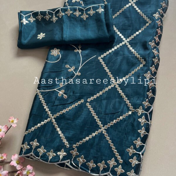 Exclusive Shimmer Silk Sarees