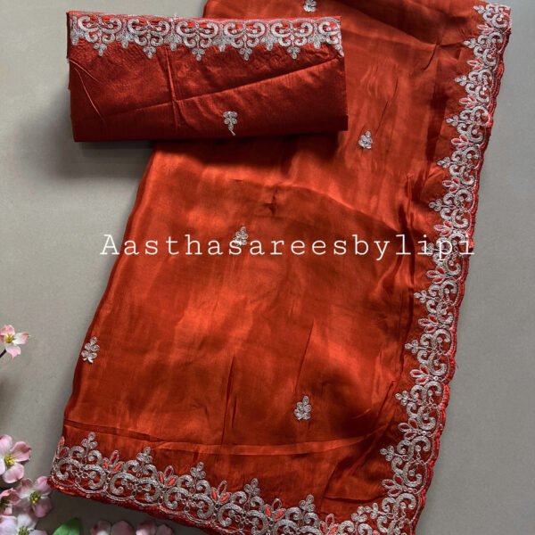Pitta Border Semi Ho Silk Sarees