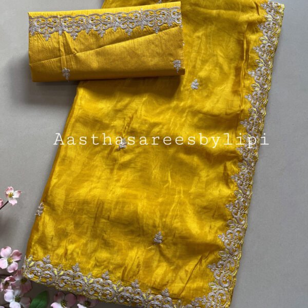 Pitta Border Semi Ho Silk Sarees