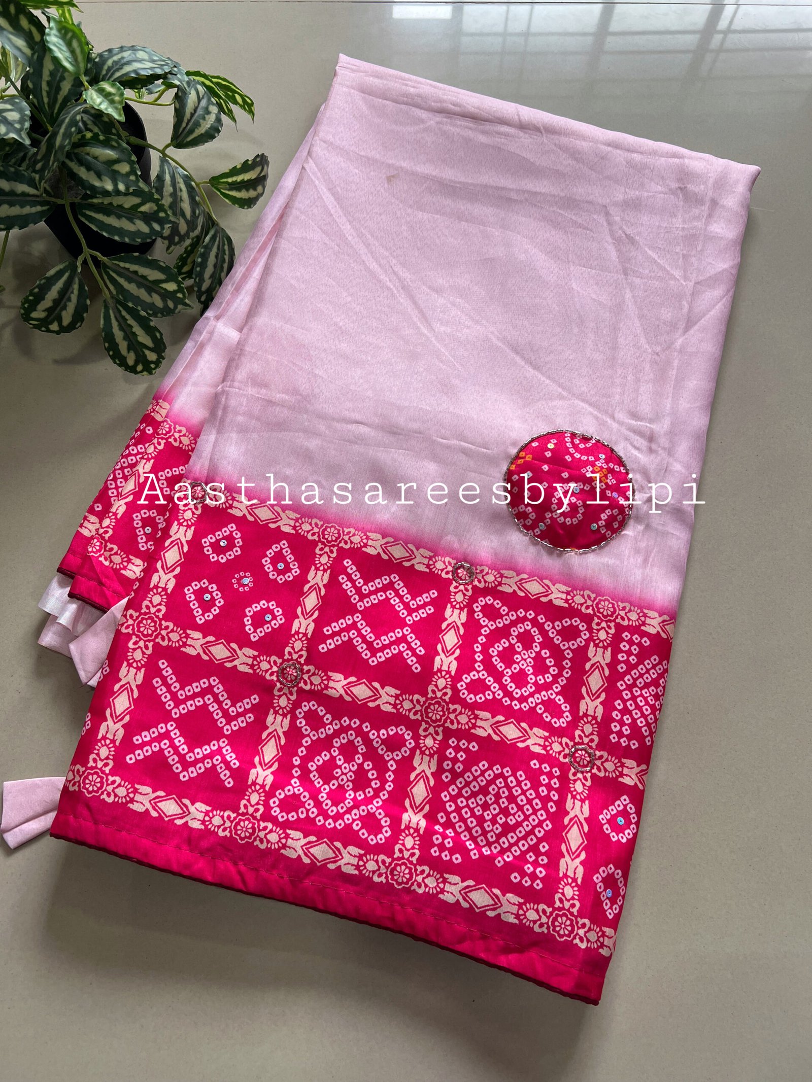Exclusive Bandhej Border Soft Silk Sarees✨