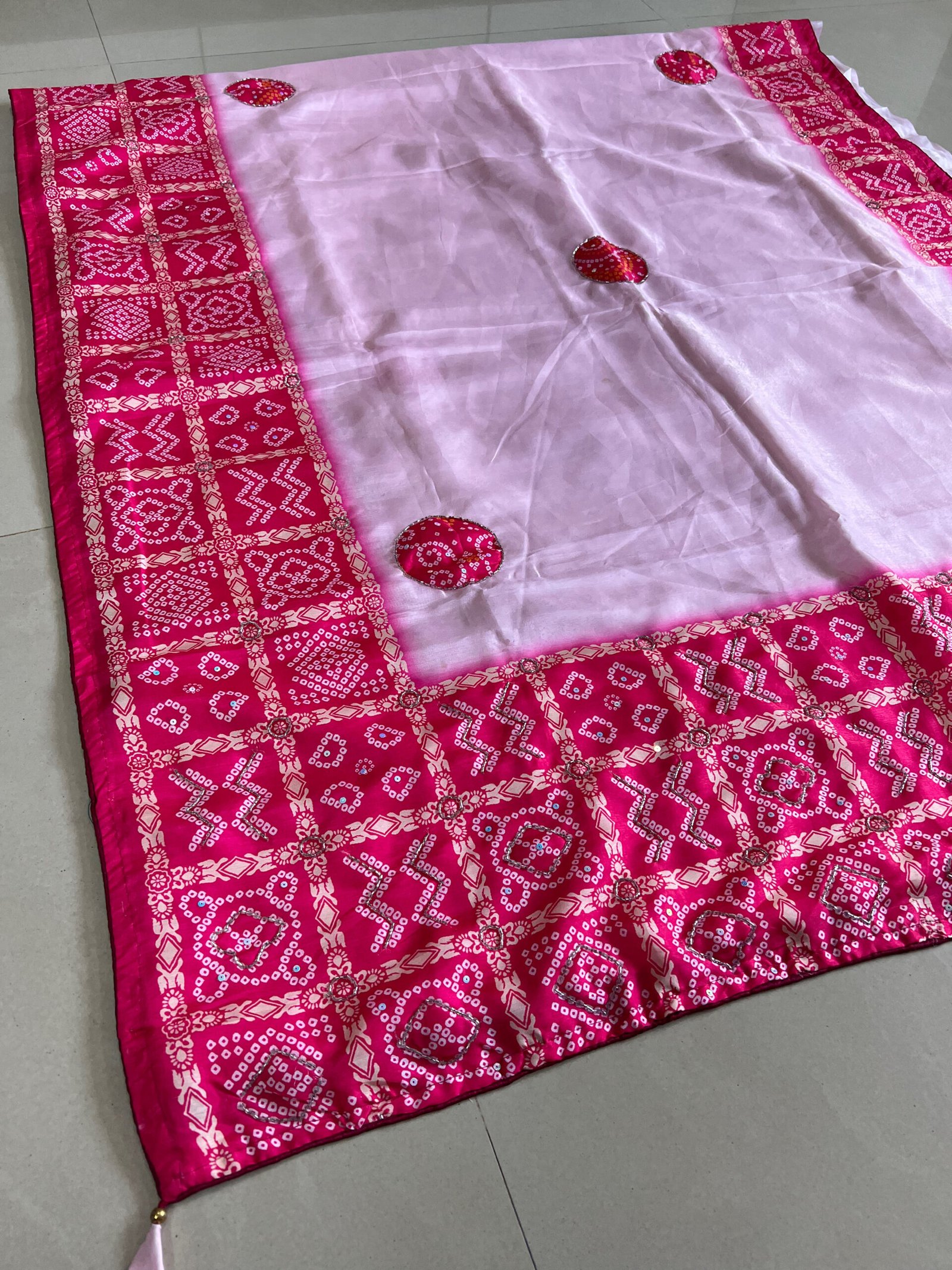 Exclusive Bandhej Border Soft Silk Sarees✨ - Image 2