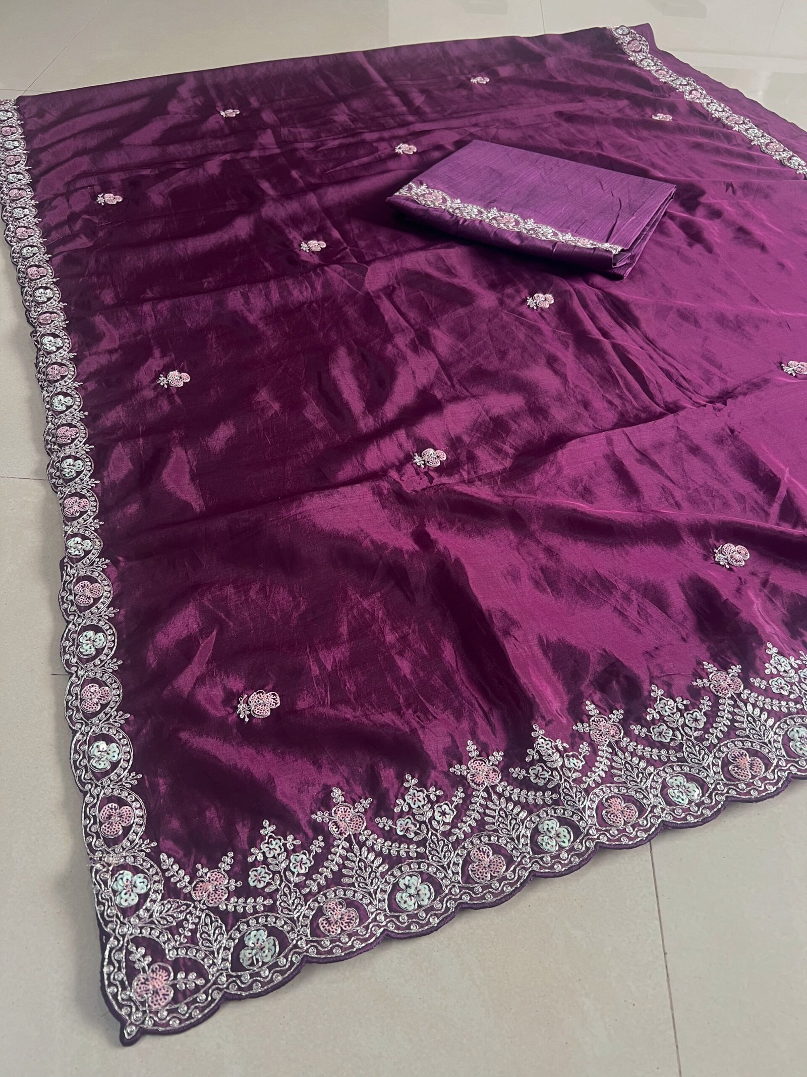 Party Wear Shimmer Silk Minimal Border Saree