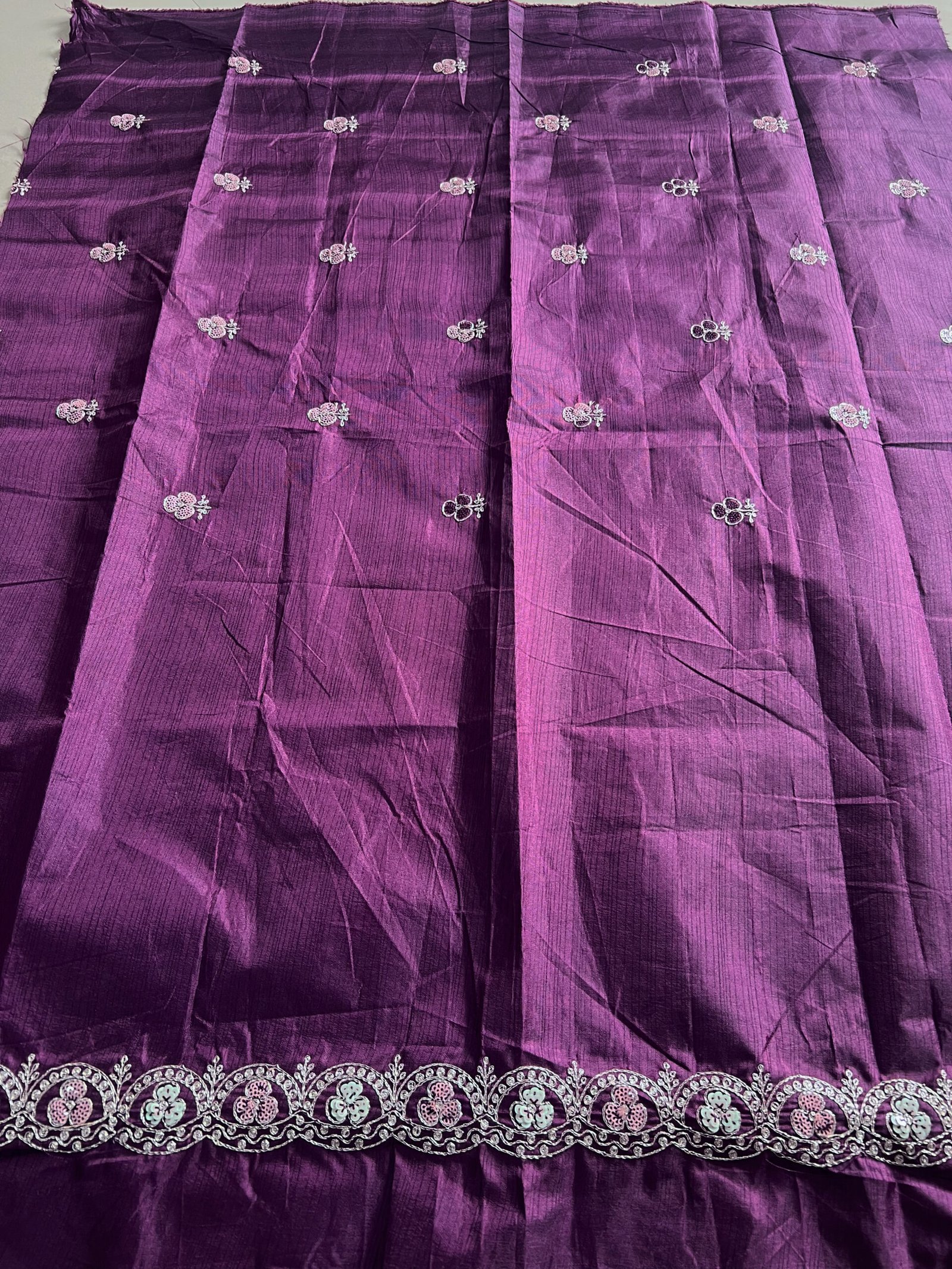 Party Wear Shimmer Silk Minimal Border Saree - Image 4