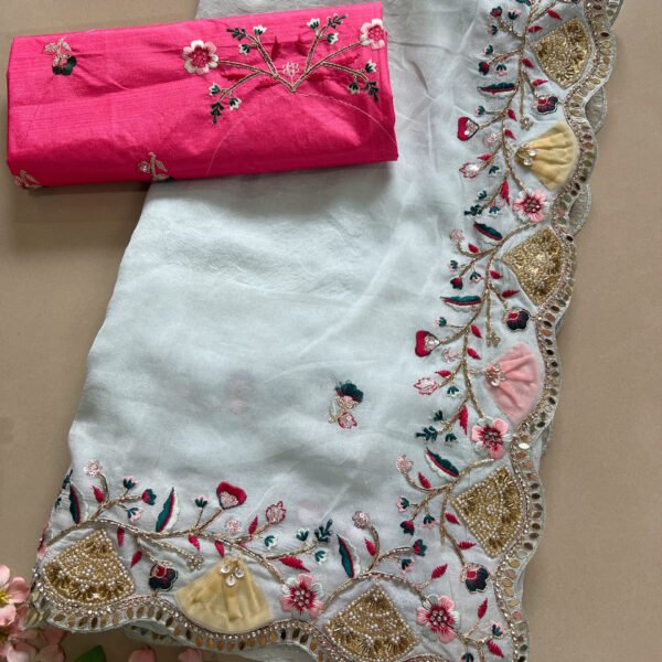 Exclusive Border Soft Crush Chiffon Saree
