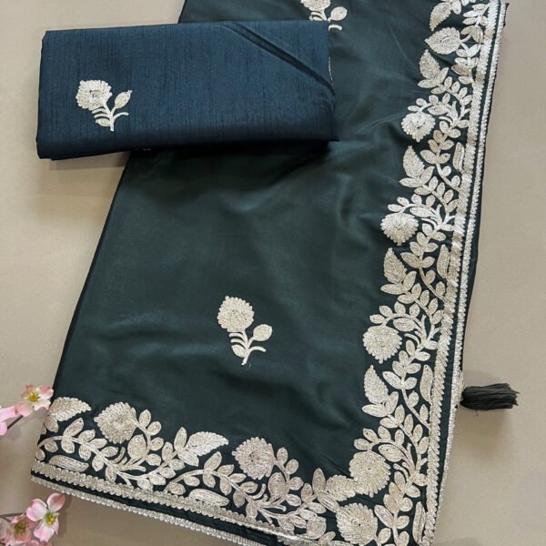 Pheta Work Dola Silk Sarees with Light Work Blouse