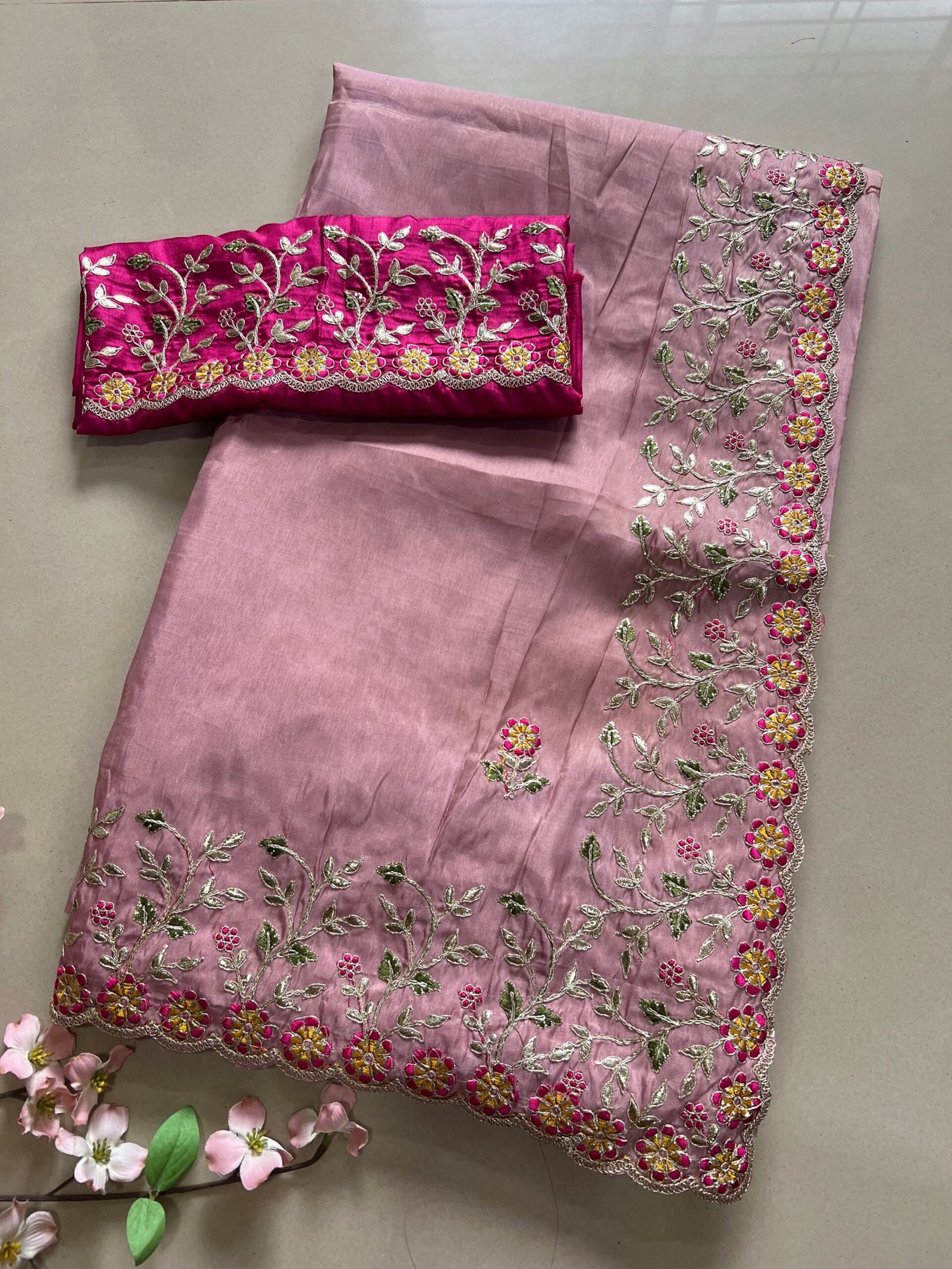 Shimmer Soft Silk Exclusive Border Saree with Contrast Blouse