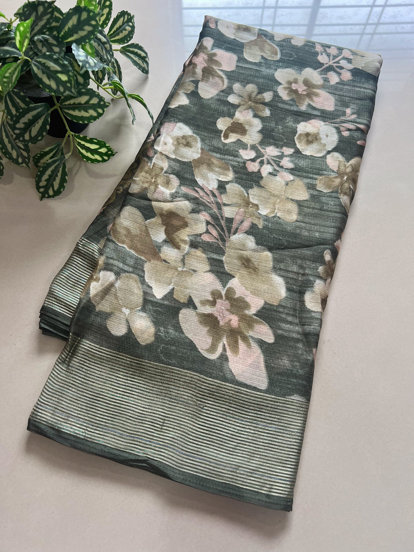 Floral Print Weightless Chiffon Saree