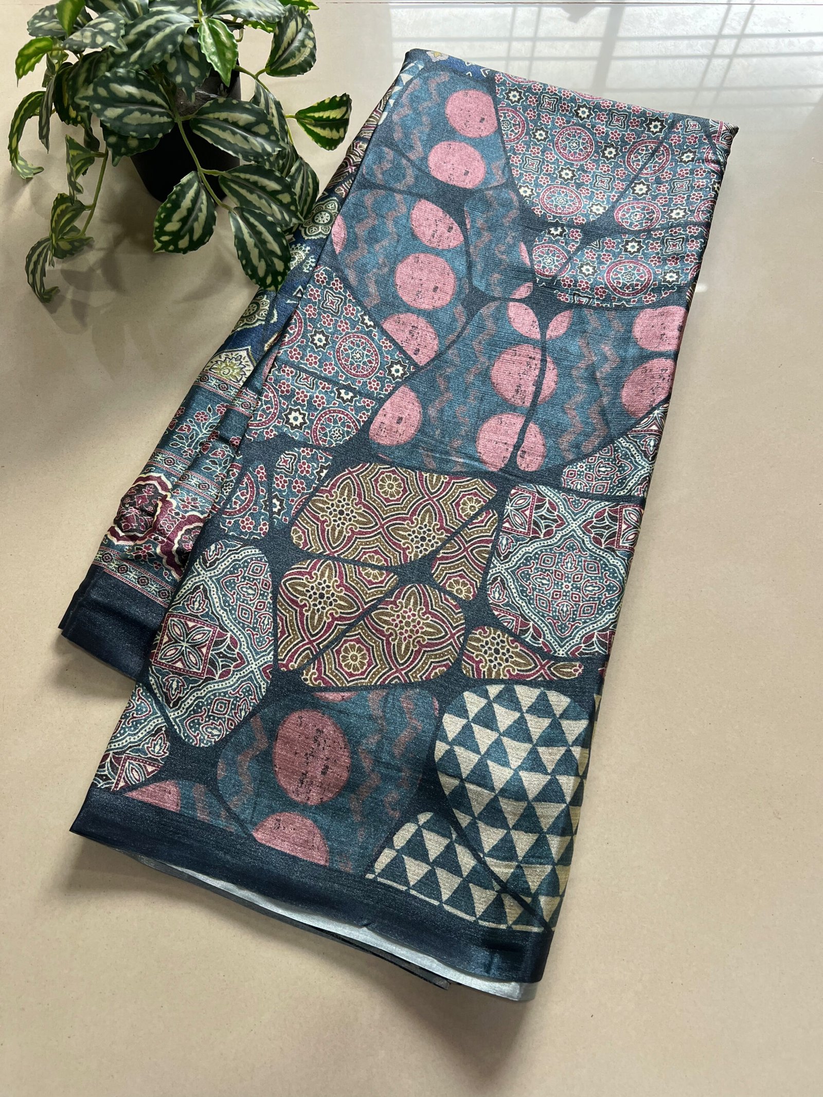 Exclusive Printed Shimmer Saree