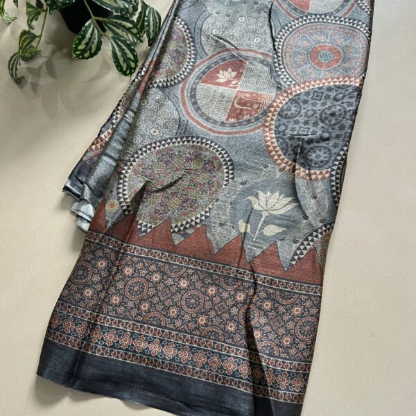 Exclusive Printed Shimmer Saree